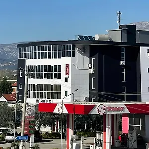 Grand Gjyshi Albanien